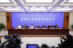  <strong>要“科技”不要“</strong>